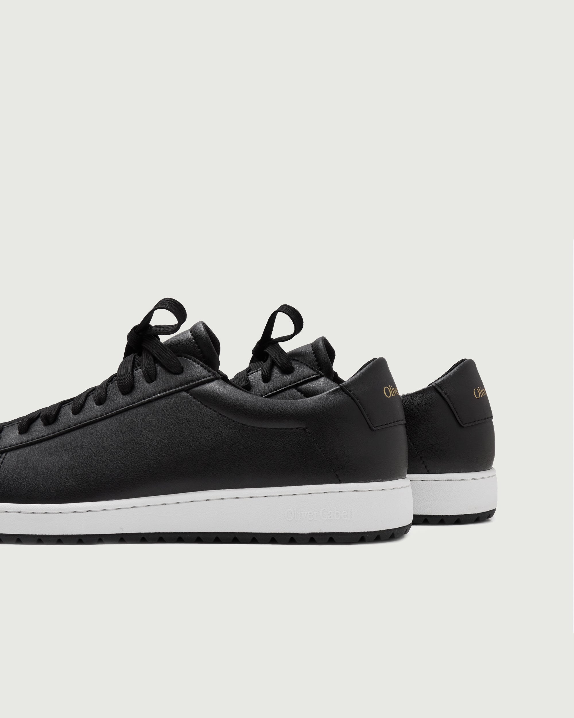 Low 1 Golf | Black - Image 3