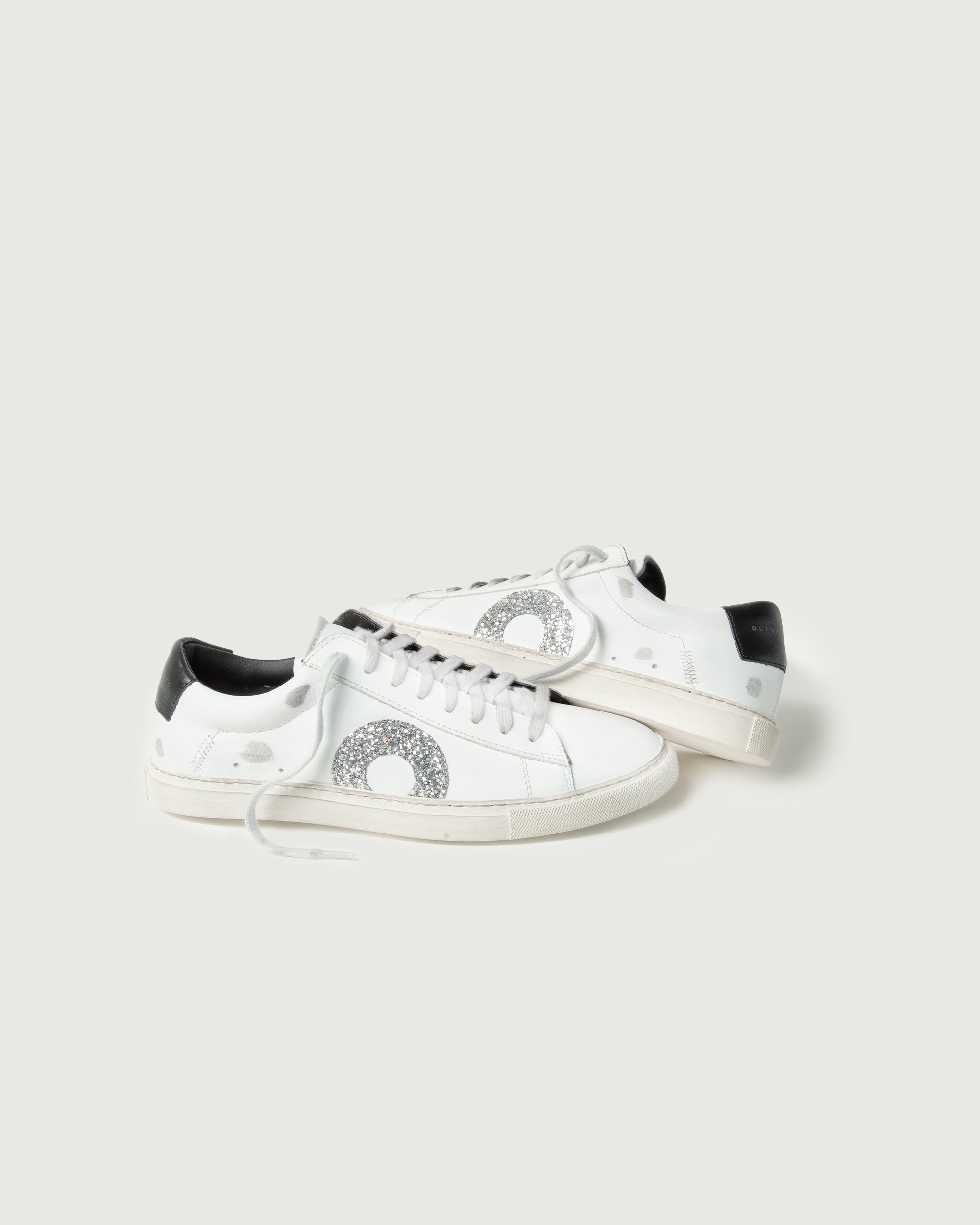 Low 1 | Essential - Image 4