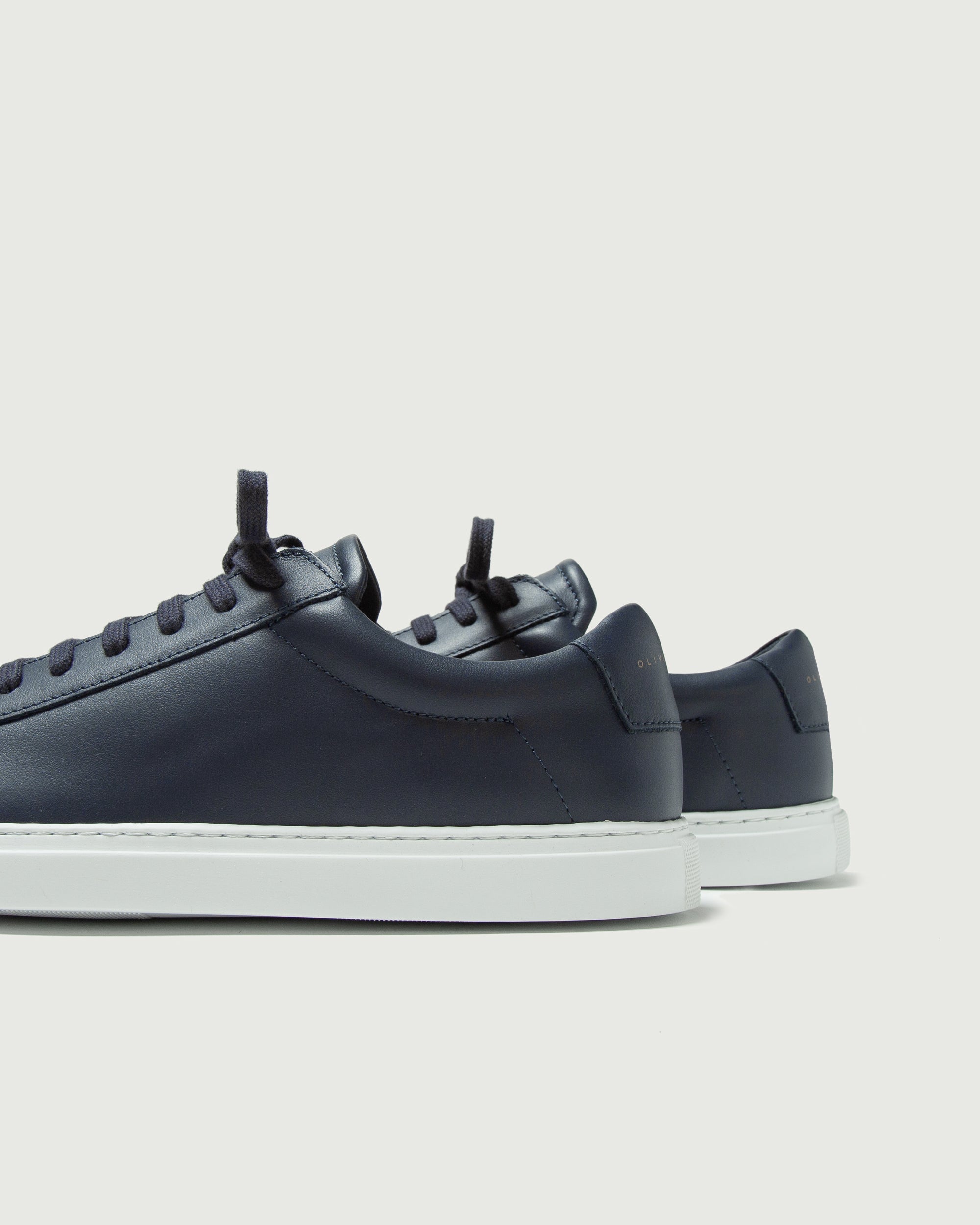 Low 1 | Royal - Image 3